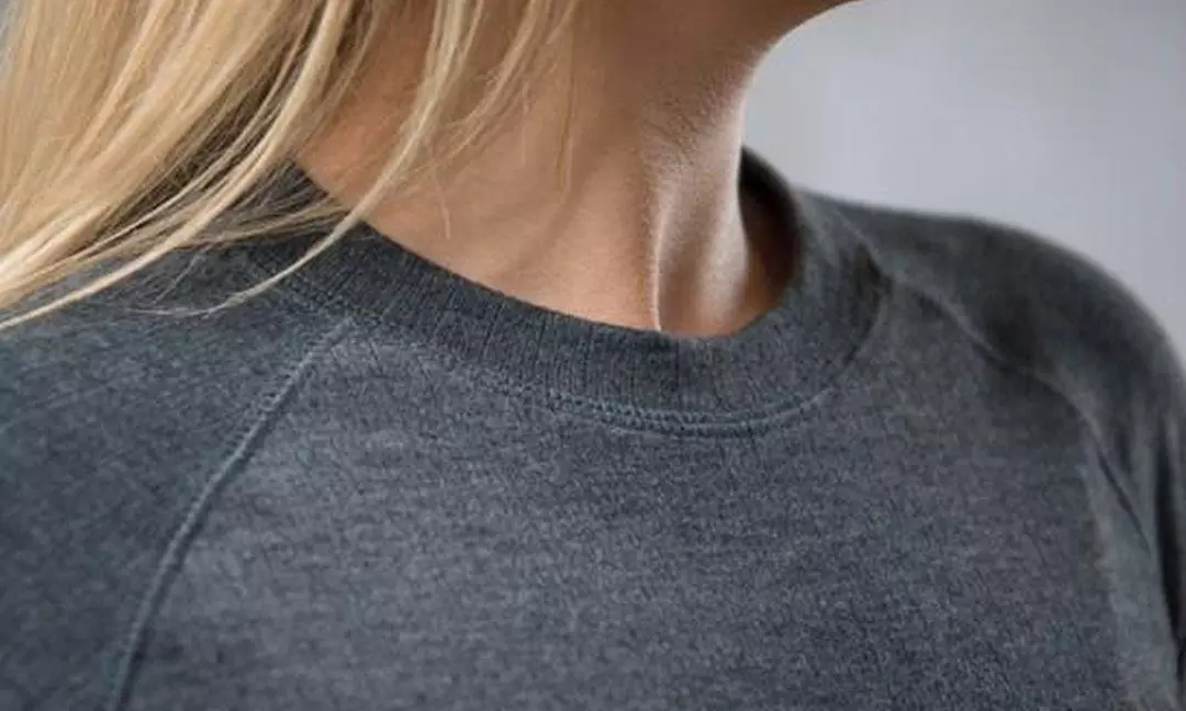 Set de camiseta y pantalones térmicos para mujer de Elfida