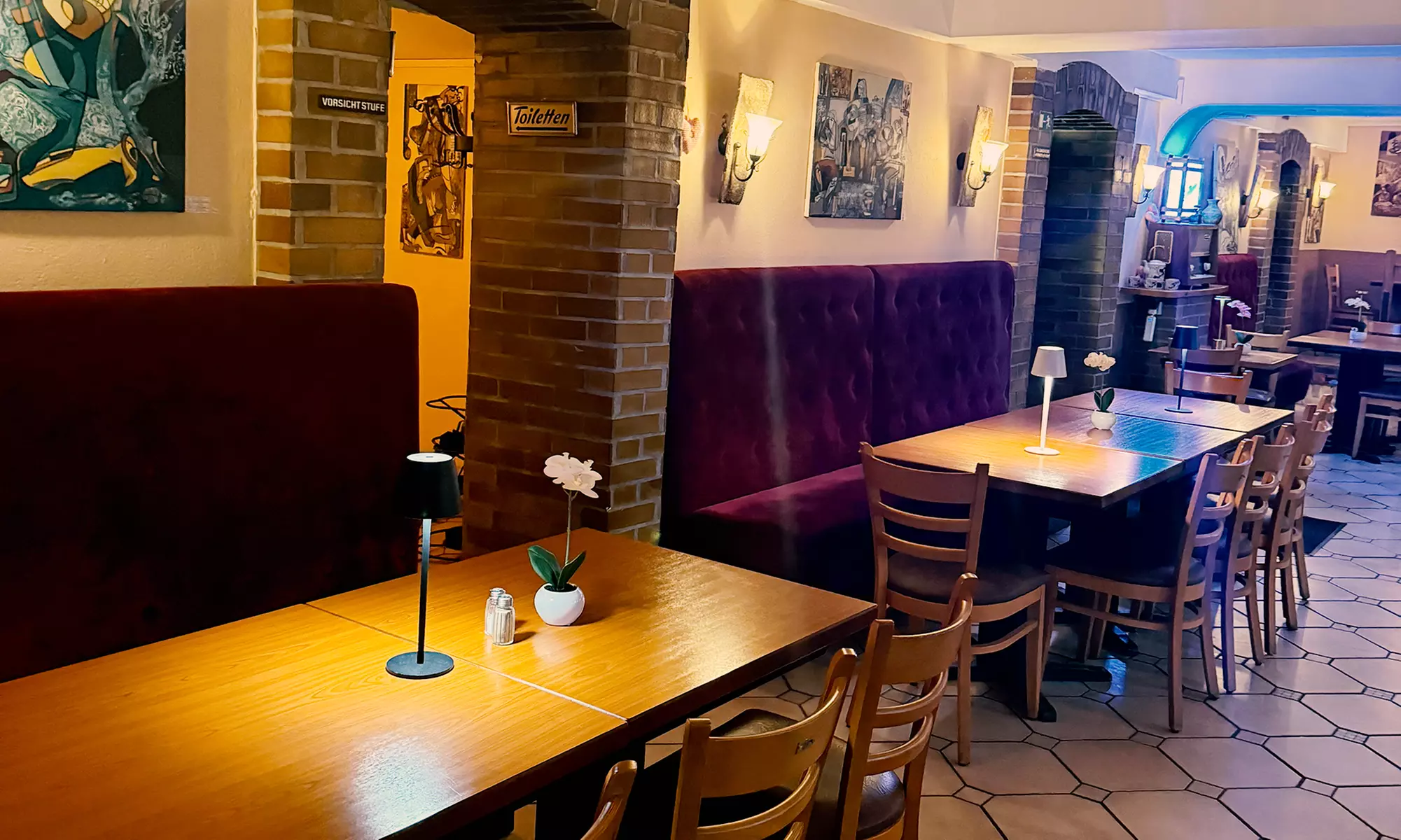 Mediterranes 2-Gänge-Menü mit Tapasplatte für 2 oder 4 Personen