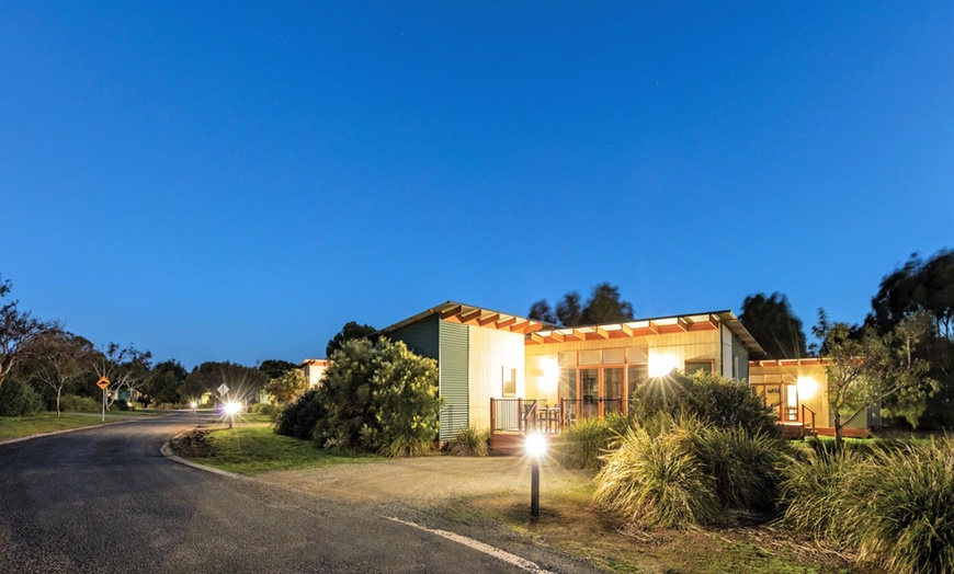 Image 4: Phillip Island: Studio or Villa w/ Wine, Pedal Kart Hire and More