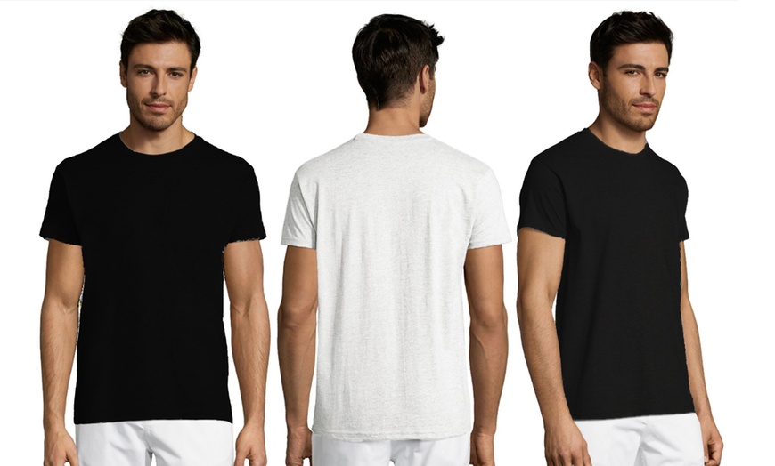 Image 8: Unisex Plain T-Shirts