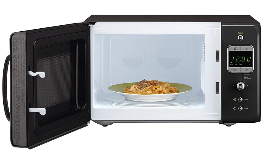 Image 2: Daewoo 800W Microwave