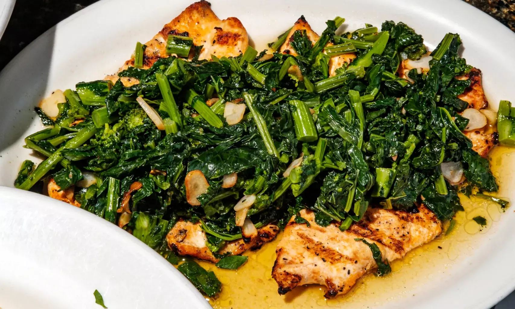 Savor $15 or $30 Toward Food and Drink – Valid Monday to Thursday