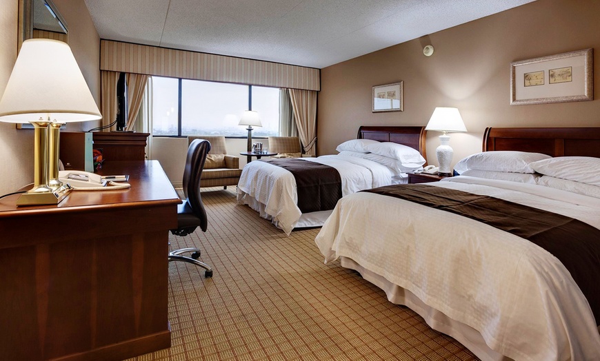 DoubleTree By Hilton Hotel Newark Airport Groupon   C870x524 