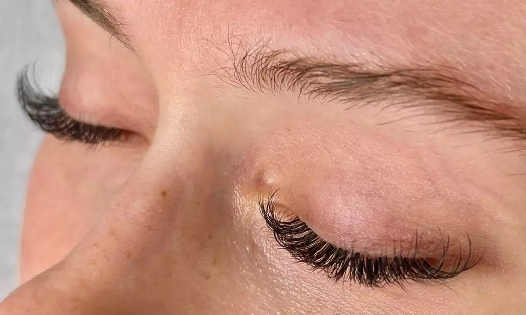 Up to 40% Off on Eyelash Extensions at The Lash - Second Medium