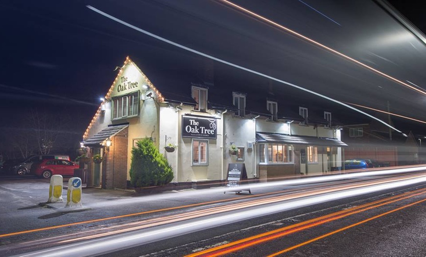 Image 10: Pub Grub Meal