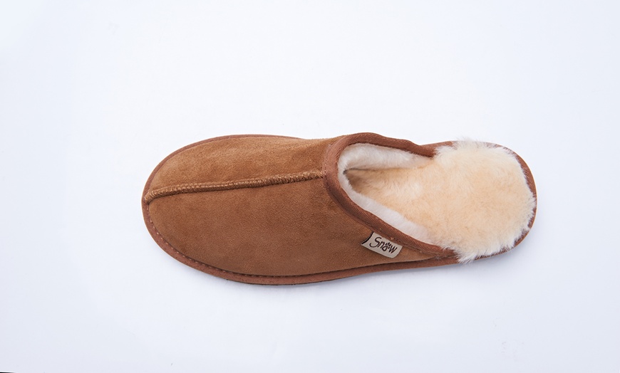 Image 11: Men's Sheepskin Slippers