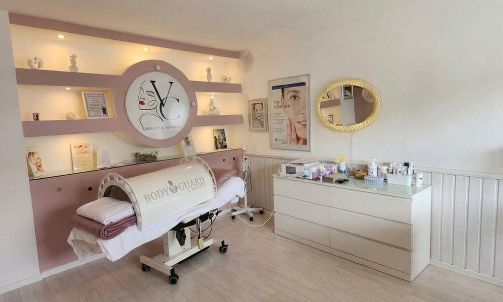 Aqua-Facial, BB Glow oder Microneedling inkl. Ampulle bzw. Serum