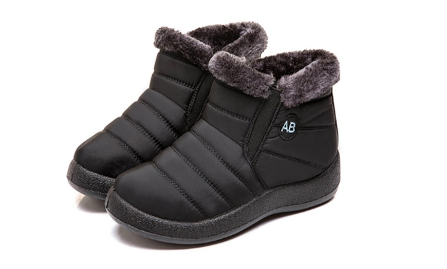 Image 7: Women's Waterproof Lighweight High-Top Boots