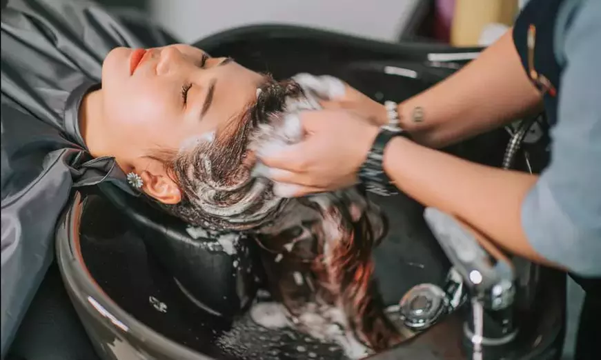 Formule coiffure au choix pour 1 p. au salon JN barber king (jusqu'à 70% de réduction) - Primary Image