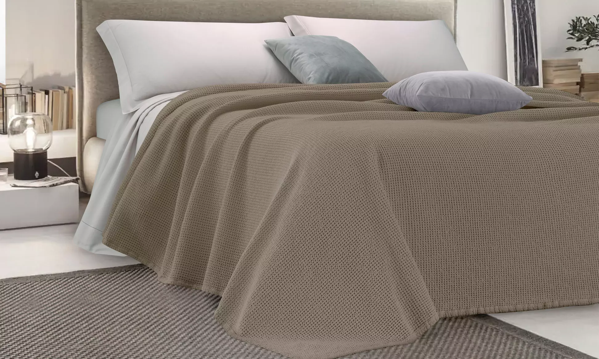 Tagesdecke mit Honigwaben