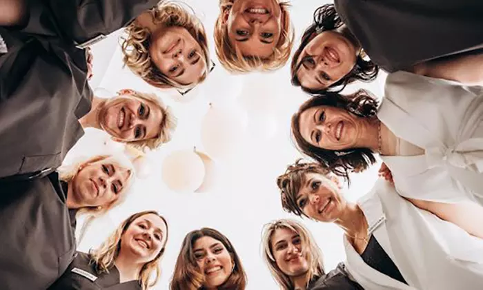 Augenbrauen- und Wimpernlifting opt. inkl. Zupfen & Färben