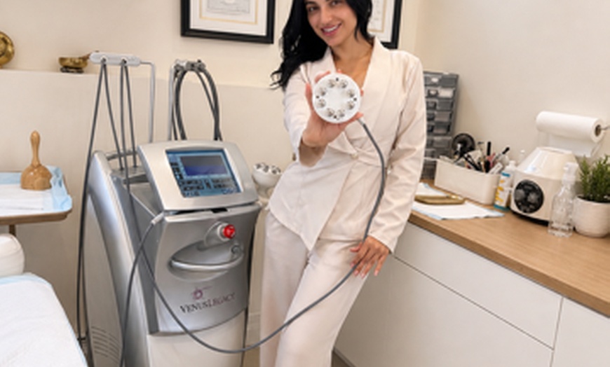 Image 4: 3 or 5 Sessions of Venus Legacy Luxury Radio Frequency Skin Tightening