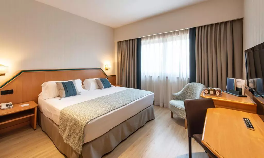 ✈ Madrid 4*: Volo diretto più 2 o 3 notti in hotel