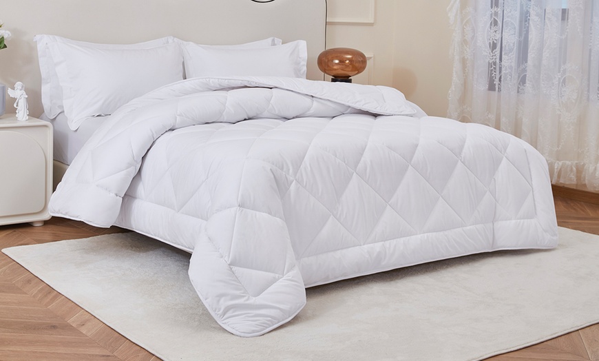 Image 2: Luxury Blended Wool Duvet