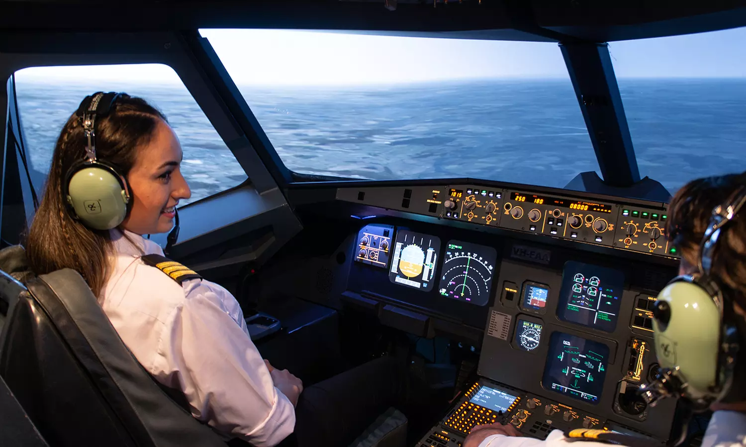 Fly an A320 Airbus in a 30 or 60-minute Simulator Session