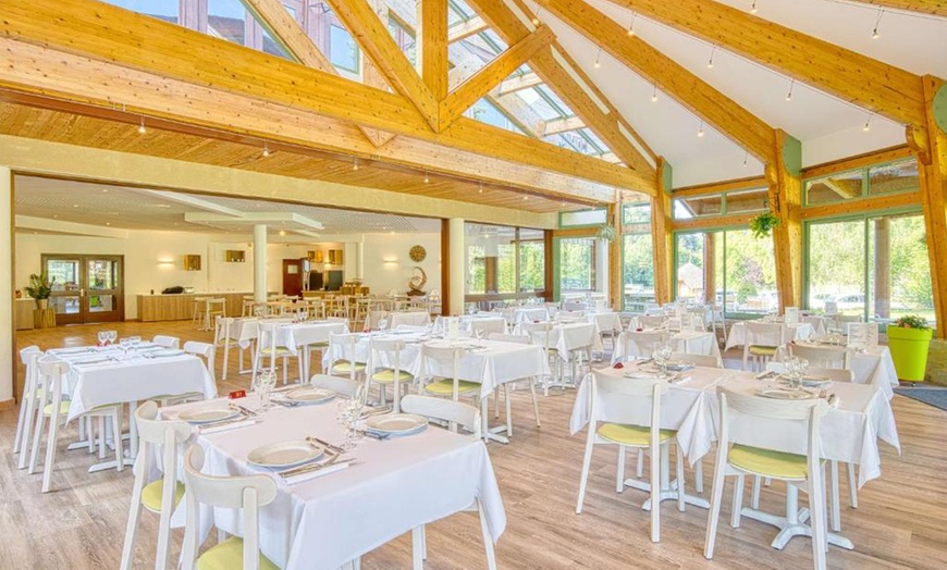 Image 12: Occitanie : chambre double avec petit-déjeuner et dîner