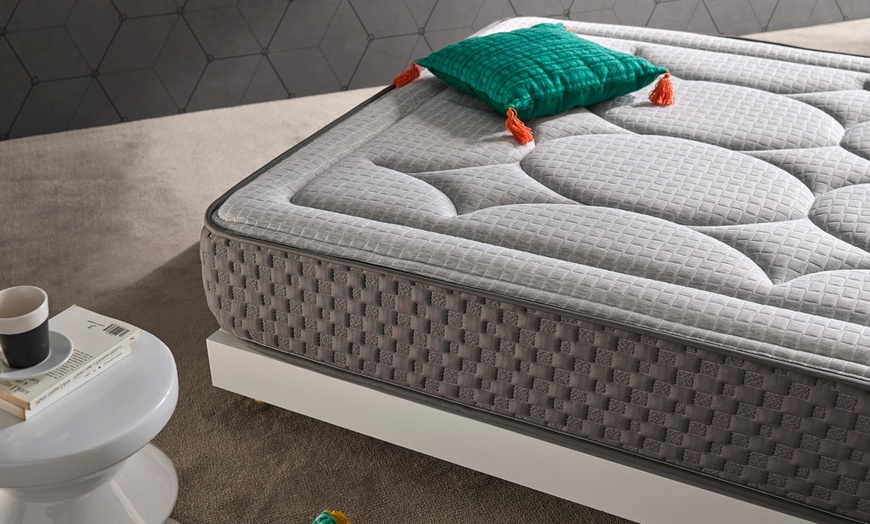 Image 3: Matelas "Palazzo Graphene" avec noyau en mousse "Bio Comfort"