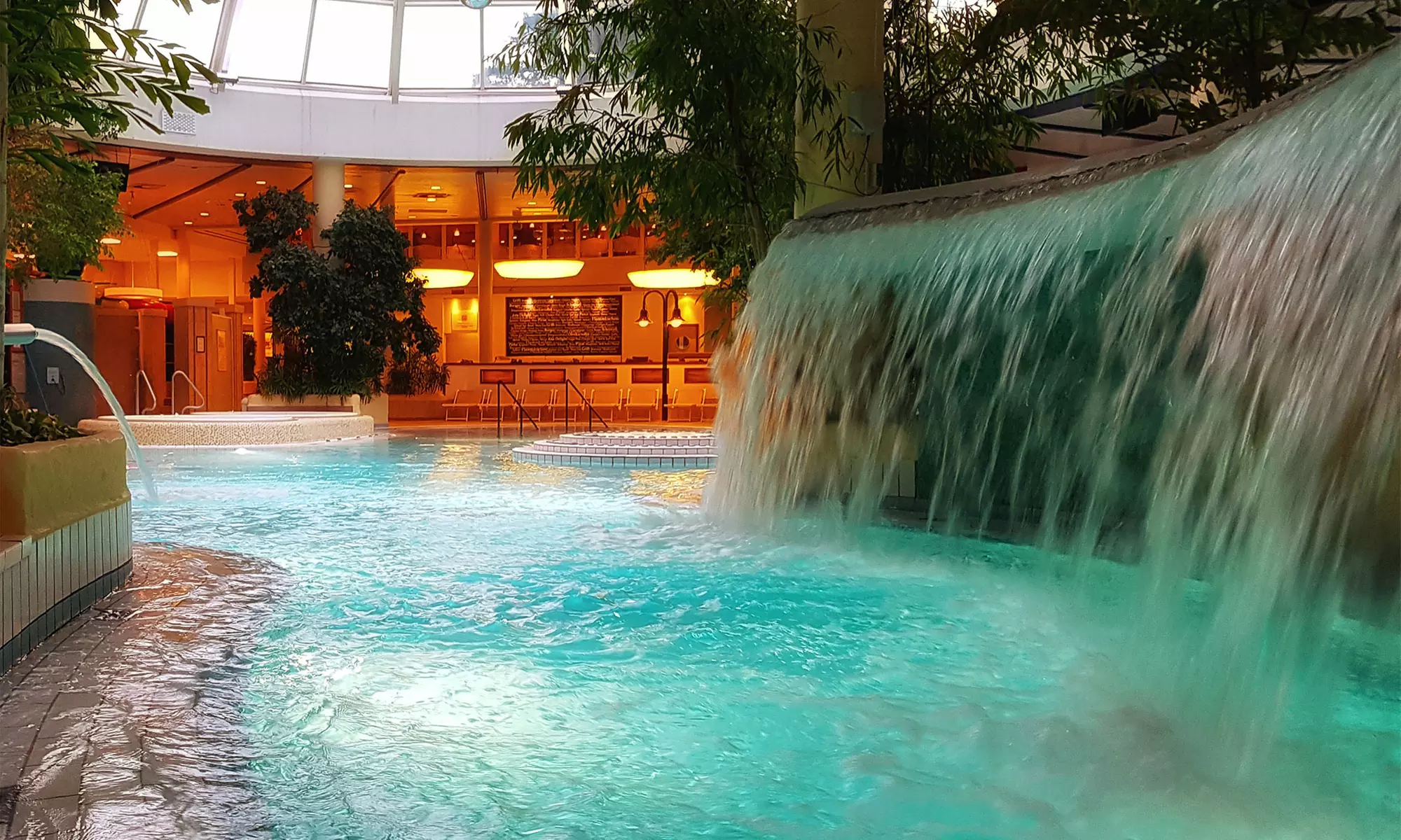 Tagesticket für Sauna- & Wasserwelt, Waldgarten & Salinarium in der Westfalen-Therme (40% sparen) - Second Medium