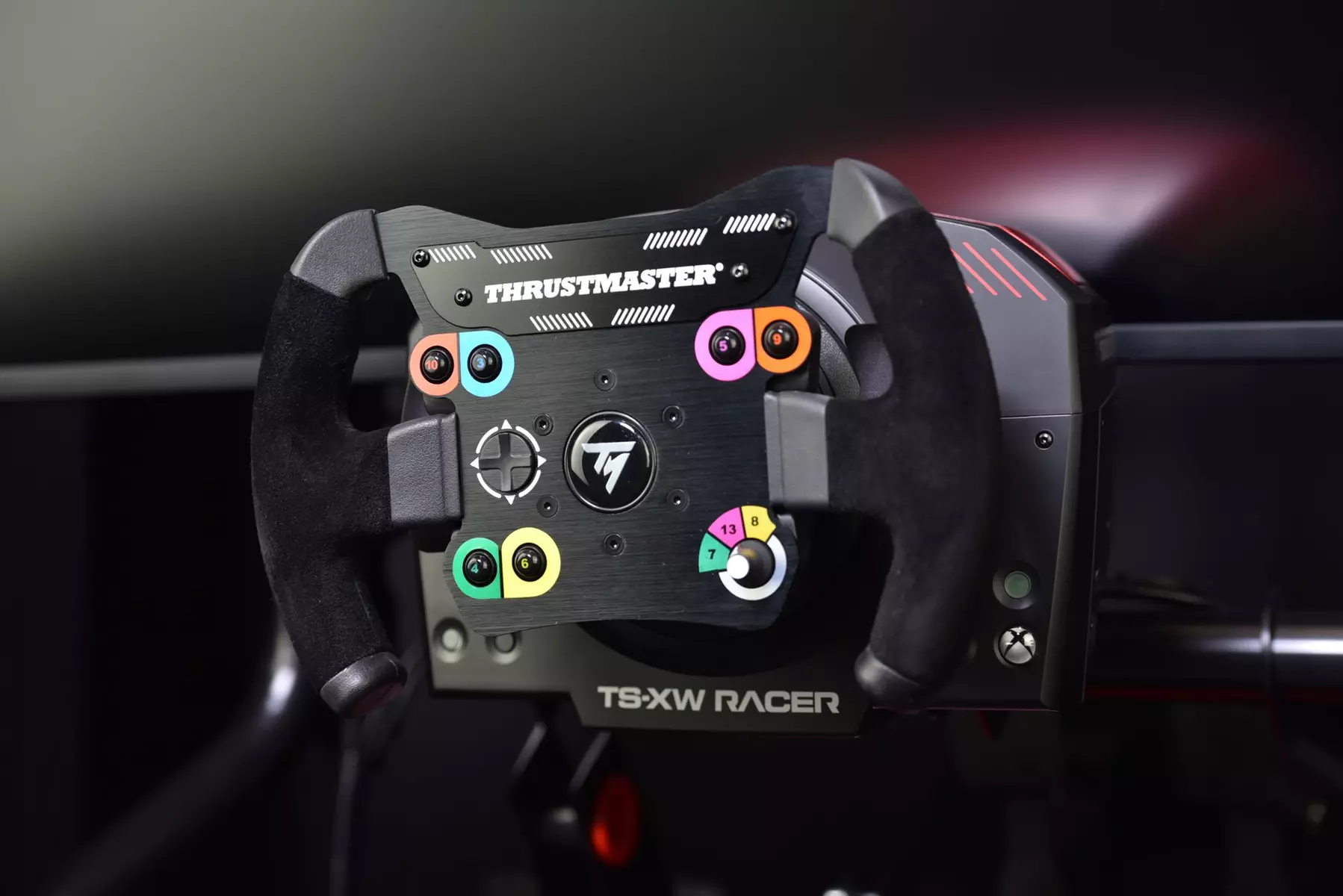 Jazda na symulatorach wyścigowych F1, GT lub 5 DOF w Sim Center