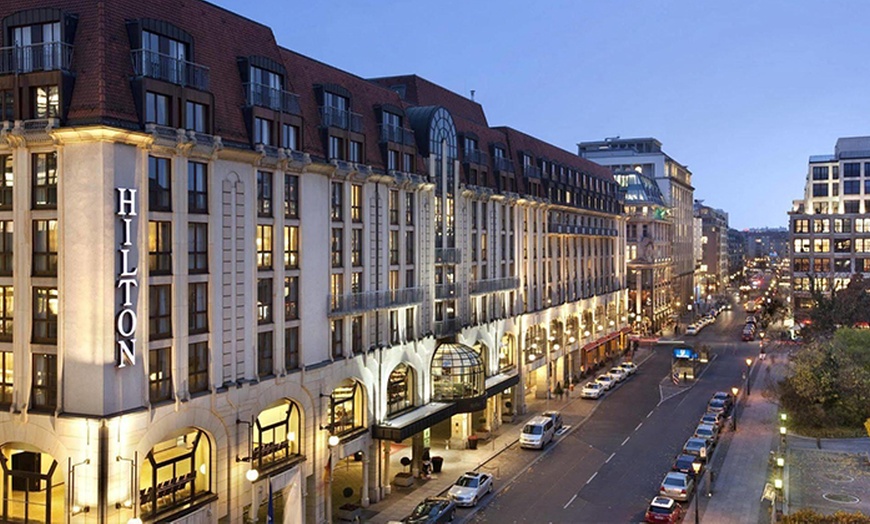 Image 3: Frühstücks-Buffet: Hilton Berlin