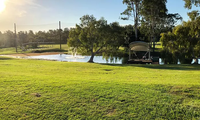 Kooralbyn:Queen Room, King Family Room up to 4 with Breakfast & more