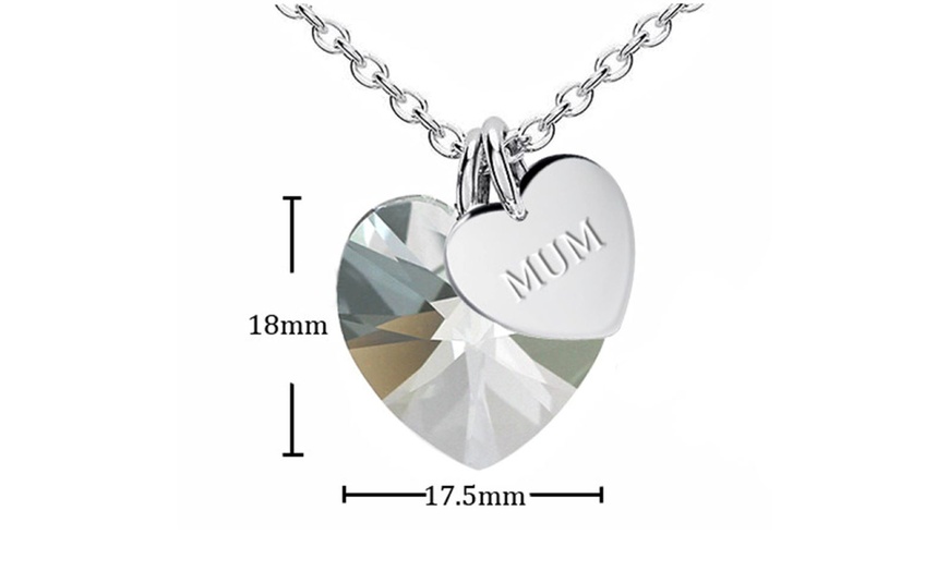 Image 2: Heart-Shaped Mom-Engraved Pendant Necklace with Optional Gift Box