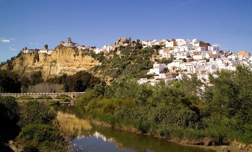 Image 9: Cádiz: hasta 7 noches con opción a 1 comida o cena