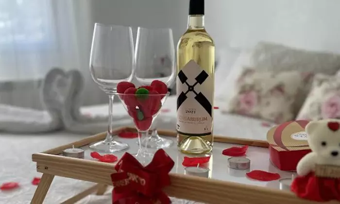 Toledo: 1 o 2 noches con visita a molinos de viento en descapotable