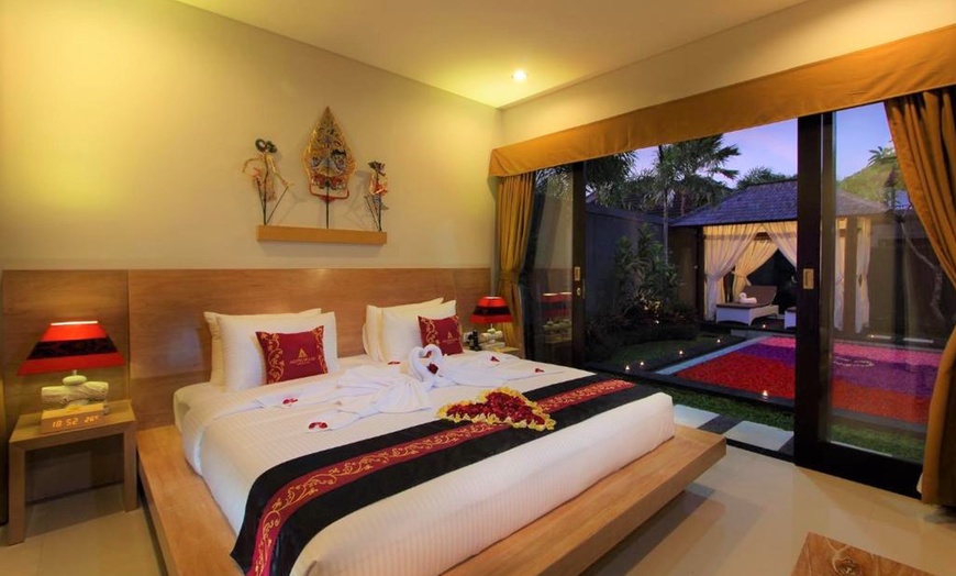 Image 4: Bali, Seminyak: Up to 10 Nights Tropical Villa Break