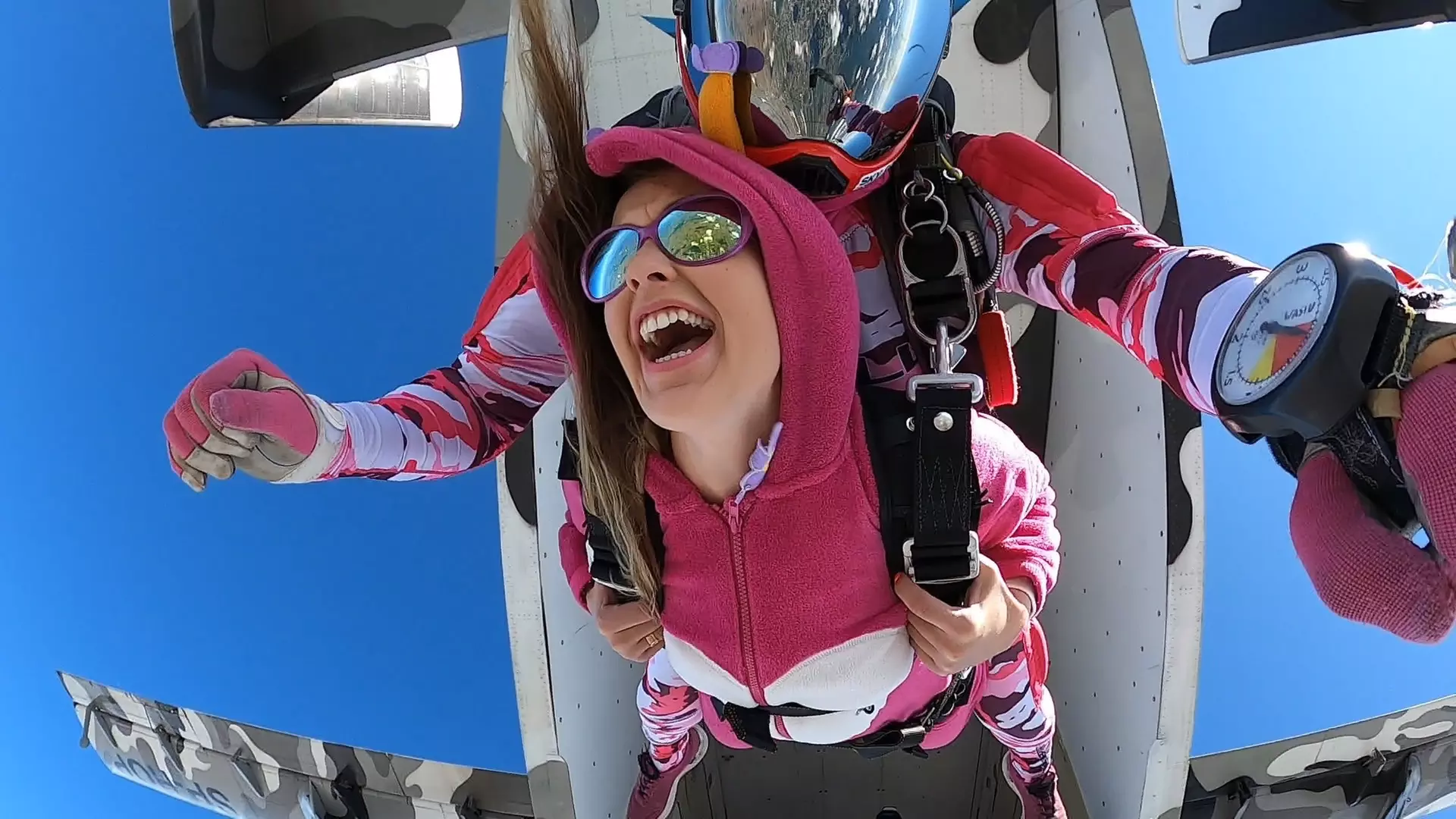 Jedyny taki w Polsce: lot widokowy i skok z kultowego SkyVana