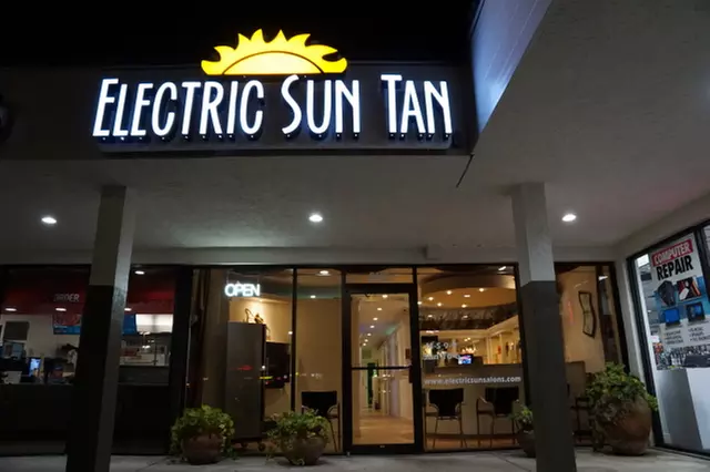 Choose from "The Grand Tour" Tanning Bed or VersaSpa Spray Tan