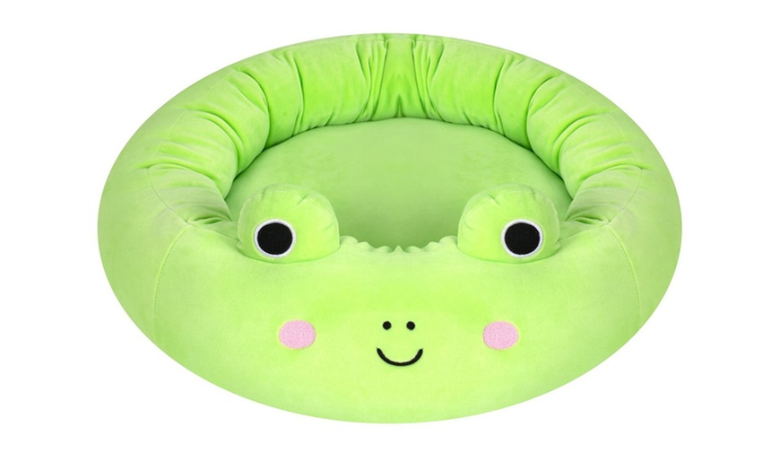 Image 8: Round-Shaped Pet Bed