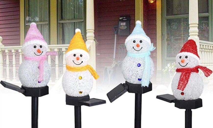 Image 3: Snowman Solar Light