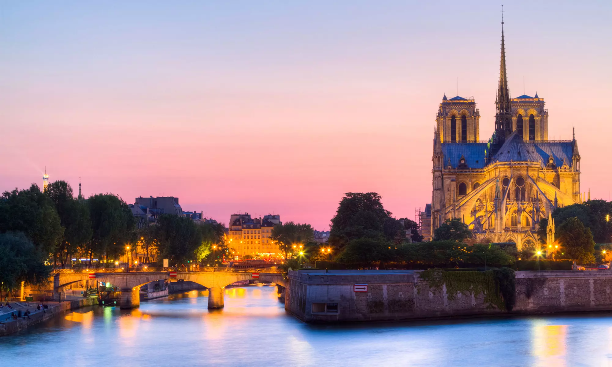 ✈ Parigi e Disneyland Paris: Volo diretto più 3 notti hotel 3* e parco