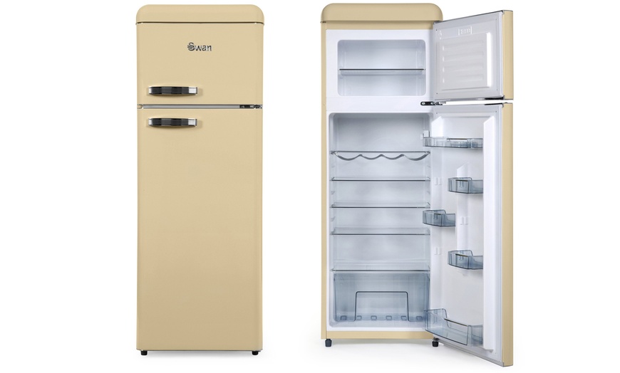 Image 3: Swan Retro Fridge-Freezers