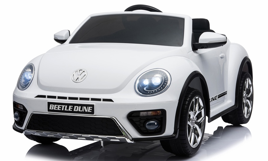 Image 2: Volkswagen Beetle Kids' Ride-On