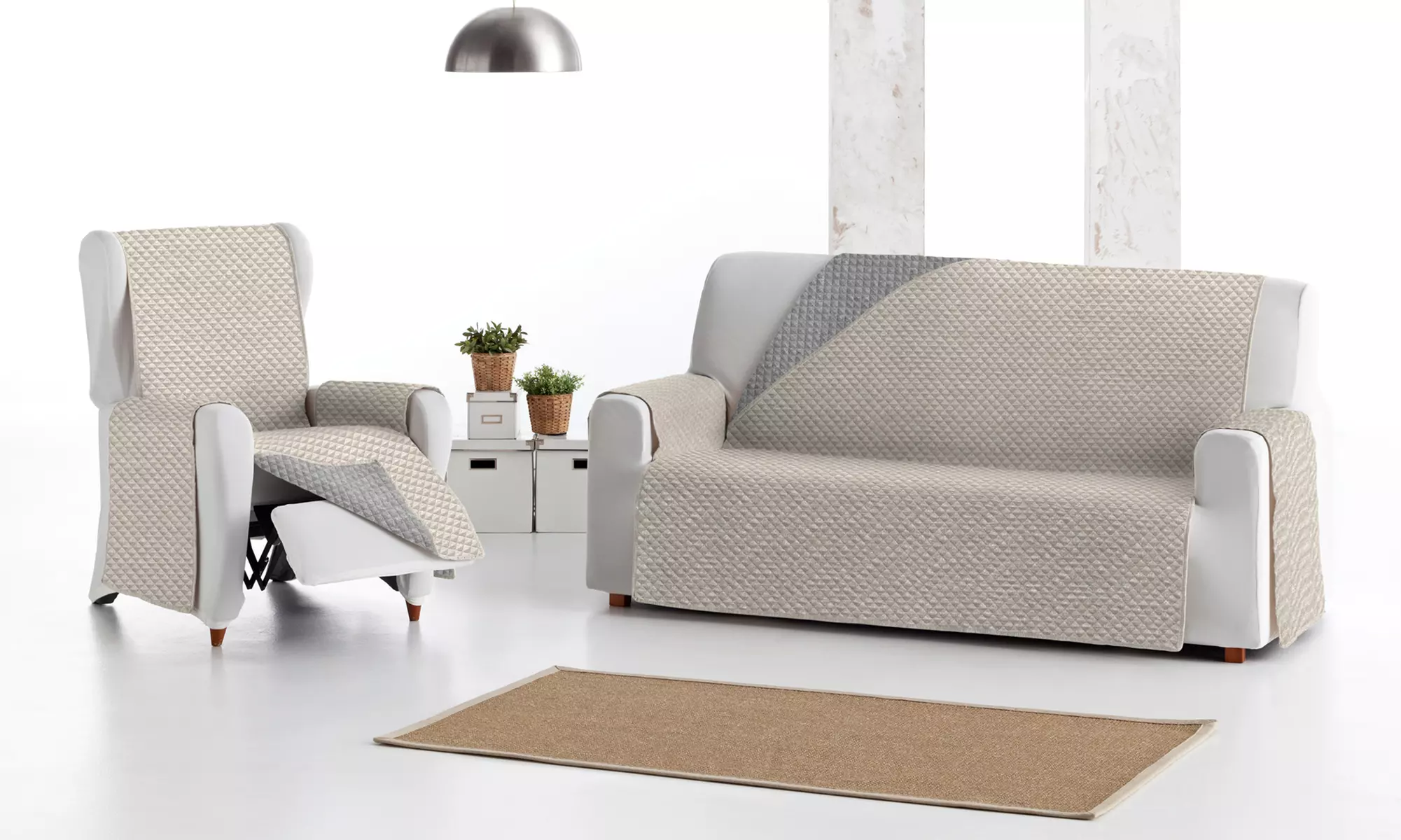 1, 2 y/o 3 fundas para sofá Mist - Primary Image