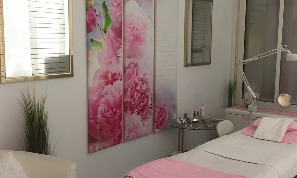 1x oder 2 x Augenbrauen- und/oder Wimpern-Lifting inkl. Färben