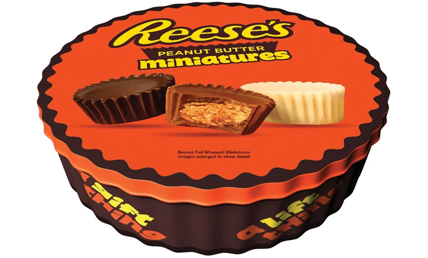 Image 1: Christmas Reese's Gift Tin