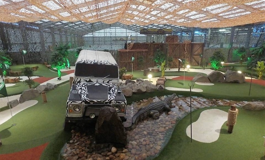 Image 5: Adventure Awaits: Soft Play and Golf with a Kids' Meal 