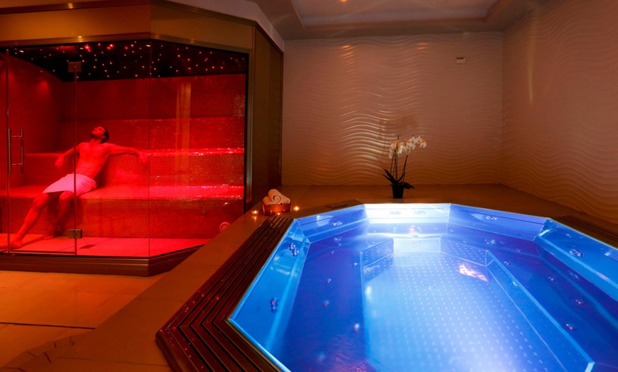 Image 3: Spa con opción a masaje para 1 o 2 en Ibiza Posidonia Wellness Center