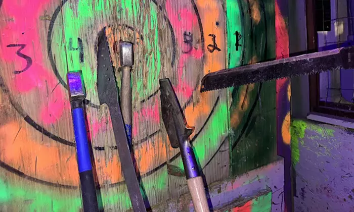Unleash Fun: Thrilling Axe Throwing Adventures Await You!