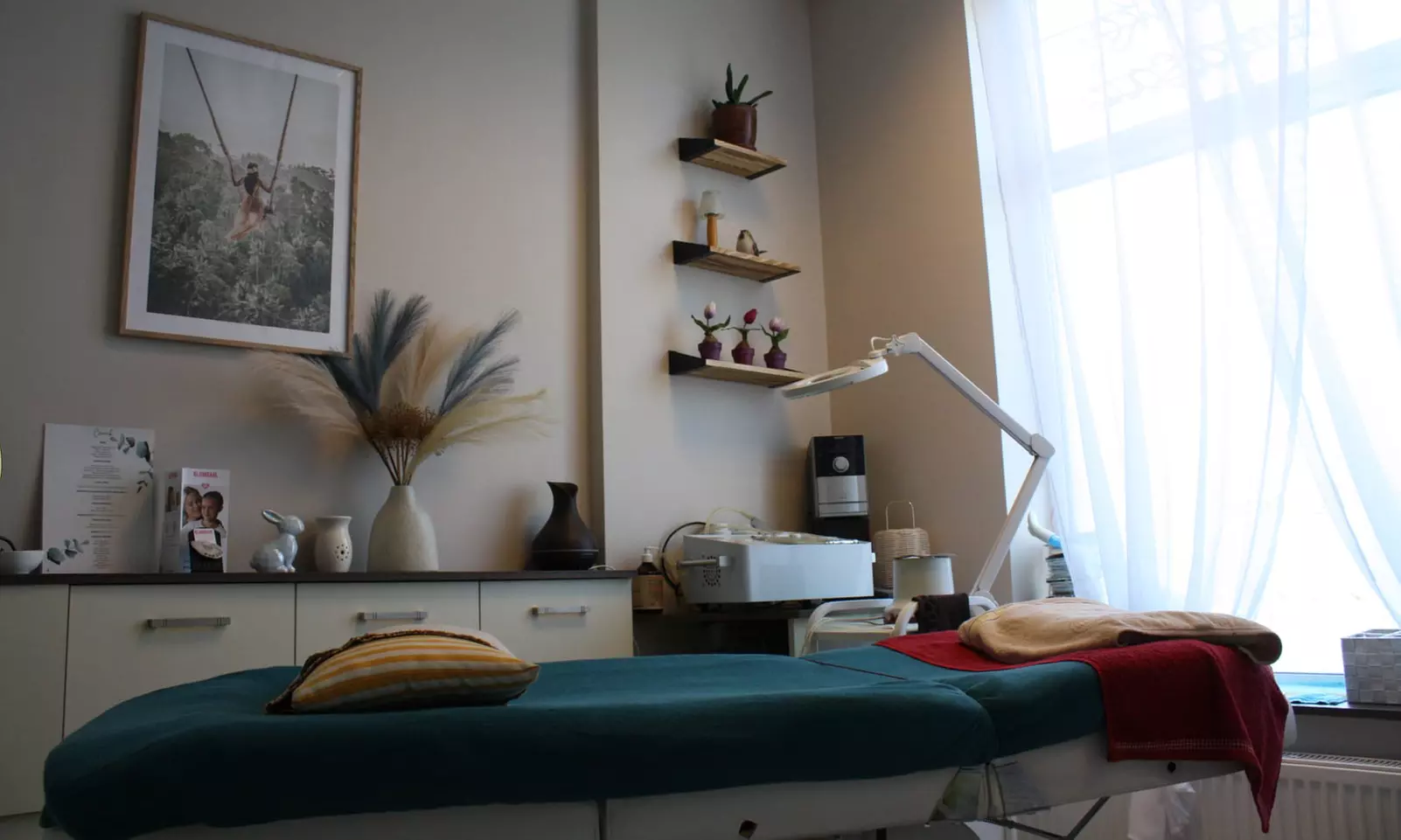 Doświadcz pełni odprężenia z masażem firmowym "Dobra chwila"