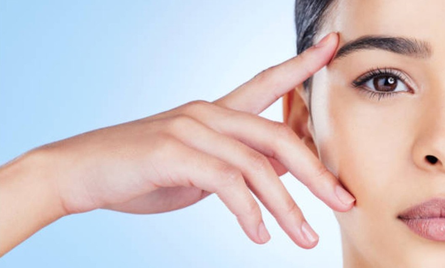 Image 13: Tratamiento reafirmante inyectado en una zona a elegir para 1 persona