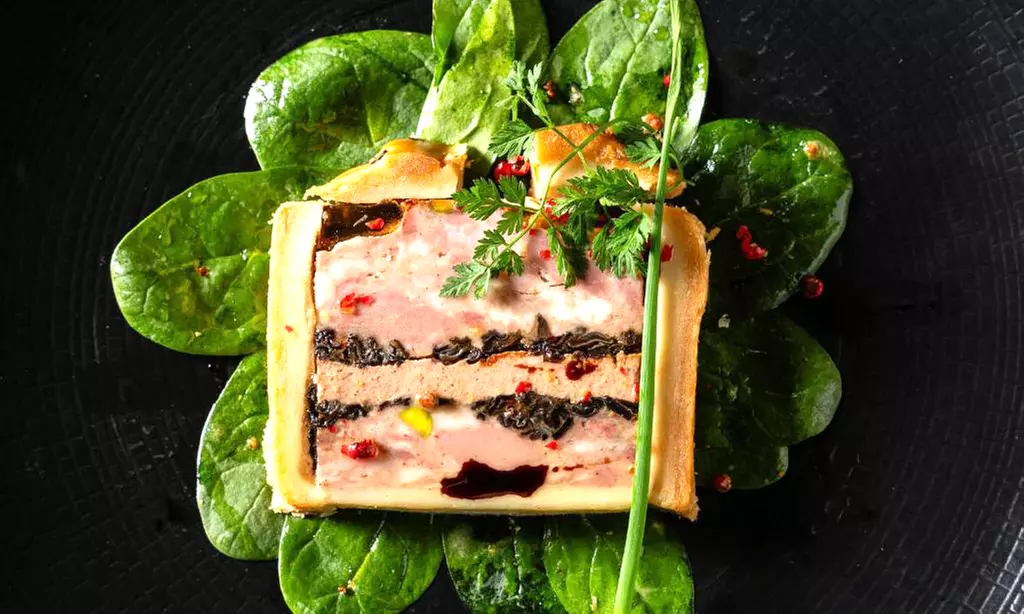 Luberon ​: chambre double premium, options pdj, vin et spa