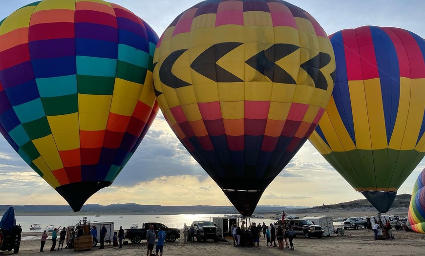 Image 6: 2 Hour Private Sunrise Hot Air Balloon Ride above New Mexico! 