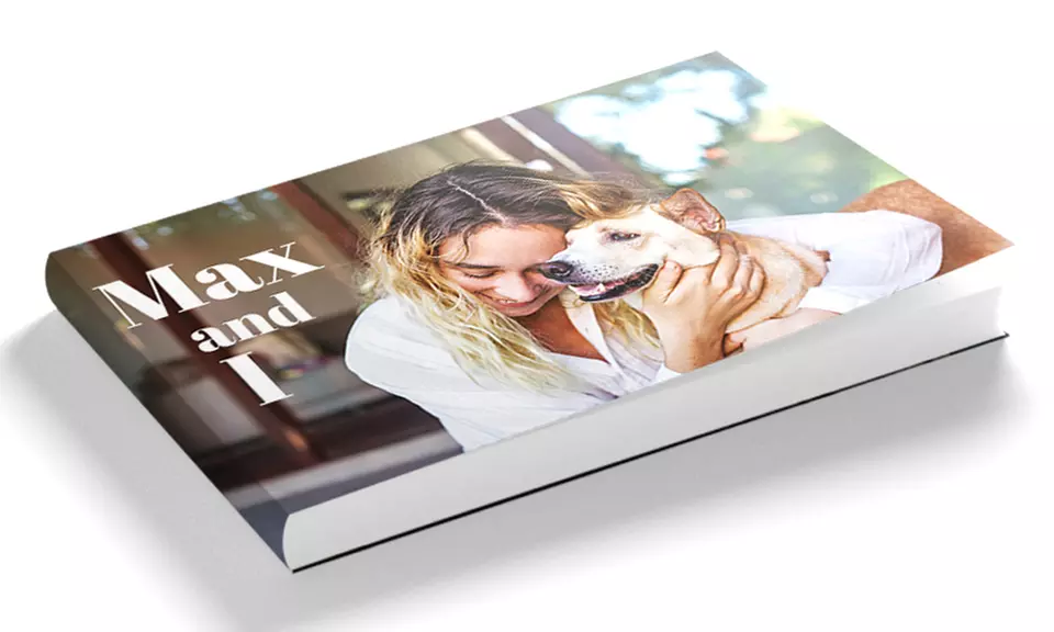 1 o 2 fotolibros personalizables de tapa blanda en diferentes tamaños