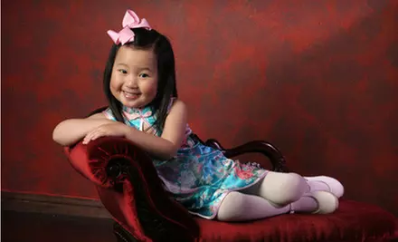Family-Portrait Plan with Five Sittings or Single-Shoot Package from Yuen Lui Studio (Up to 79% Off) - Primary Image