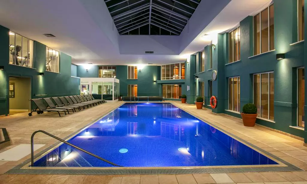 Winchester, Hampshire: Spa Stay with Breakfast, Dinner & Spa Treatment