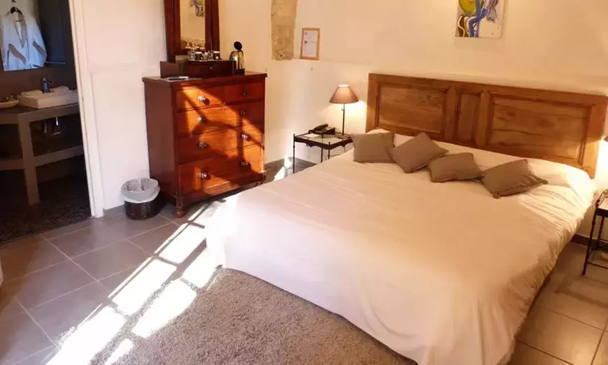 Gard : chambre "Magnenerie"  ou "Château" avec petit-déjeuner